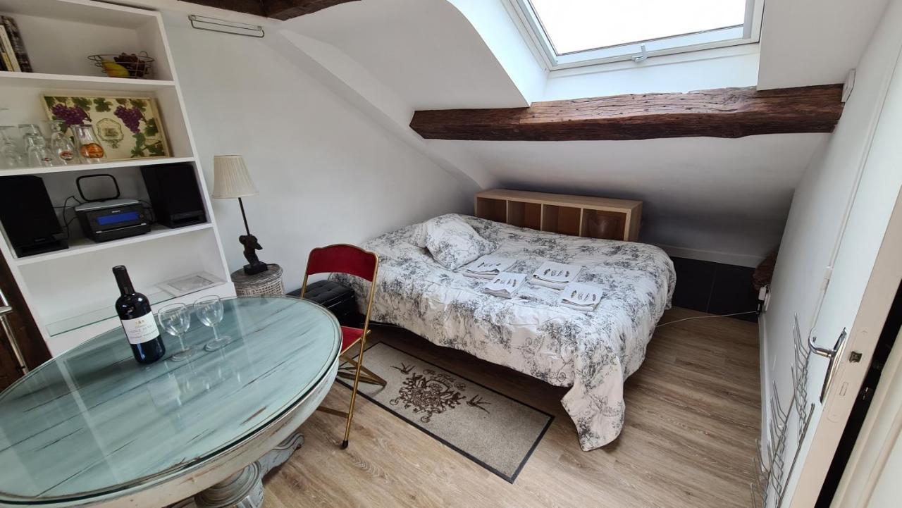 Appartement Coeur De Paris Avec Vue Sur Les Toits エクステリア 写真