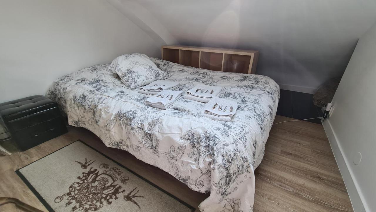 Appartement Coeur De Paris Avec Vue Sur Les Toits エクステリア 写真